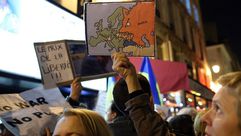 مظاهرات في فرنسا ضد روسيا بسبب تهديدات قطع الغاز - ا ف ب