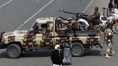 قوات الامن اليمنية بمواجهة الحوثي في عدن - ا ف ب