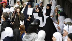 احتجاج في الجزائر على منع الحجاب في الجمارك - أرشيفية