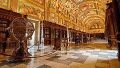 مكتبة في إسبانيا