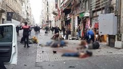لقطات من موقع التفجير الانتحاري وسط اسطنبول- تويتر