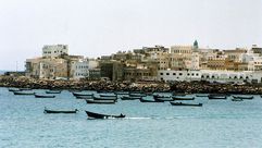 يستخدم مهربون ميناء المكلا اليمني لتوصيل الأسلحة للحوثين عبر قوارب صغيرة- جيتي