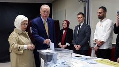أردوغان يدلي بصوته في الانتخابات البلدية بإسطنبول- الأناضول