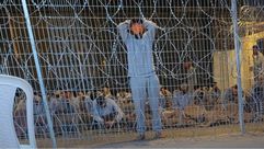 ممارسات وحشية ترتكب بحق المعتقلين في قاعدة تسدي تيمان في النقب- إكس