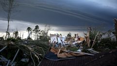 إعصار في أمريكا يخلف 34 قتيلا - أ ف ب