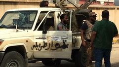 ثوار طرابلس داخل المعسكر بعد السيطرة عليه - تويتر