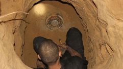 خبير متفجرات بغزة خلال محاولة استخراج صاروخ إٍسرائيلي من أسفل منزل -تويتر