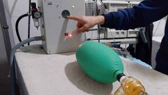 صناعة  جهاز  تنفس  صناعي  كورونا  سوريا  حلب- تويتر
