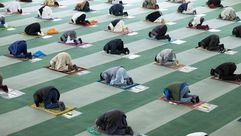 مسلمو بريطانيا رمضان صلاة مسجد بريطاني - جيتي