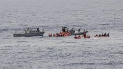غرق مركب "غير نظامي" قبالة سواحل لبنان يحمل 60 شخصا الاناضول