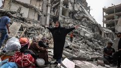 عائلات عادت لبيوتها في النصيرات ووجدتها ركاما نتيجة قصف الاحتلال- الأناضول