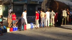 حلب - طوابير للحصول على مياه الشرب بسبب انقطاعها