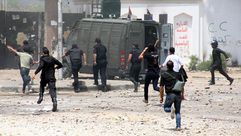 الأمن المصري يفض مسيرة لطلاب الأزهر - الأمن المصري يفض مسيرة لطلاب الأزهر شرقي القاهرة (1)