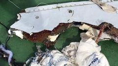 أجزاء من الطائرة المصرية انتشلت من البحر المتوسط- تويتر