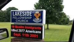 لافتة لكنيسة في نورث كارولاينا تتهم المسلمين بالمسؤولية عن احداث سبتمبر