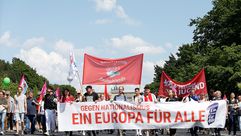 ألمانيا.. الآلاف يتظاهرون ضد تنامي العنصرية في أوروبا جيتي