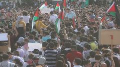 وقفة احتجاجية قرب السفارة الإسرائيلية في عمّان تنديدا بالاعتداءات الإسرائيلية على القدس قناة المملكة