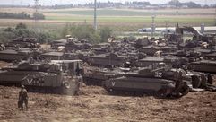 دبابات اسرائيلية مقابل غزة- جيتي