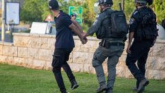 الشرطة الإسرائيلية تعتقل فلسطينيين في اللد  (الأناضول)