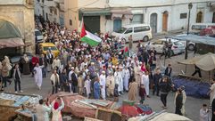 أعلام فلسطين خرجة العيد تونس - الأناضول
