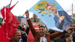 أتراك يحتفلون بفوز أردوغان- جيتي