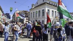 متظاهرون مؤيدون لفلسطين في موقع إقامة الحفل بسويسرا- إكس