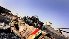 جنود عراقيون خلعوا زيهم العسكري وفروا في الموصل - العراق 11-6-2014
