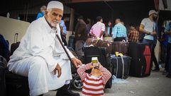 الآلاف عالقون داخل قطاع غزة بسبب التضييق المصري على السفر عبر معبر رفح - فيس بوك