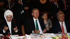 أردوغان يشارك اللاجئين السوريين الافطار - 03-  أردوغان يشارك اللاجئين السوريين الافطار - الاناضول