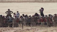 لاجئون من الحسكة - سوريا - على الحدود مع تركيا