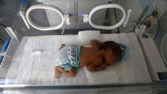 ولادة طفل اليمن - جيتي
