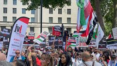 مظاهرات أمام مقر الحكومة البريطانية للتضامن مع فلسطين (فيسبو