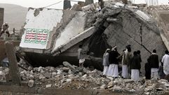 آثار الدمار في "عمران" اليمنية بعد إشتباكات دامية