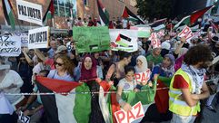 وقفة في إسبانيا تندد بالعدوان على غزة