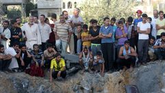 تشييع شهداء عائلة النجار في غزة - تشييع شهداء عائلة النجار في غزة (8)
