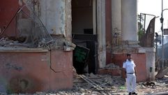 واجهة القنصلية الإيطاية بالقاهرة بعد التفجير