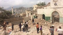 القاعدة تفجر قبة ضريح الشيخ عبد الهادي السودي - تعز - اليمن - عربي21 - (2)