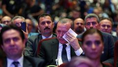 أردوغان يبكي- الأناضول