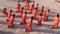 إعدام قوات حفتر لعناصر من داعش-فيسبوك