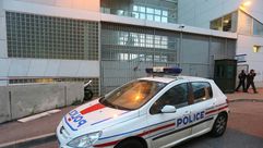 سيارة تابعة للشرطة الفرنسية امام مركز للشرطة في كورسيكا في 2014
