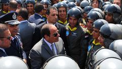 السيسي مع خريجي أكاديمية سلاج الجو في القاهرة - روينرز