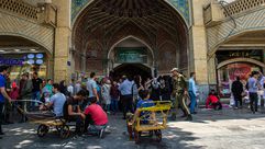 إيران   مدخل البازار الكبير في طهران   جيتي