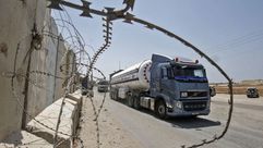 شاحنات وقود إلى غزة - جيتي
