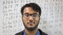 أسرع حاسب بشري بالعالم  شاب  الهند- BBC