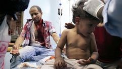 طفل يمني يتلقى العلاج إثر إصابته ـ أ ف ب