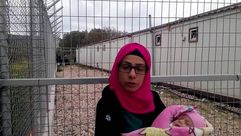 الصحفية الفلسطينية أمل فاعور - من سوريا - معسكر هوتسبوت للاجئين جزيرة ليروس  اليونان عربي21