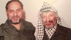 الحسيني مع الزعيم الفلسطيني الراحل ياسر عرفات- أرشيفية
