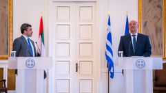 عبدالله بن زايد ووزير خارجية اليونان- وام