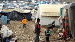 لاجئون فلسطينيون في درعا (الأناضول)