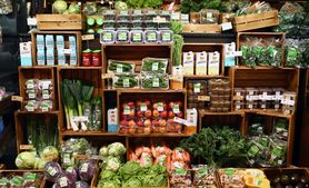 أغذية  أطعمة  فواكه  خضروات- جيتي